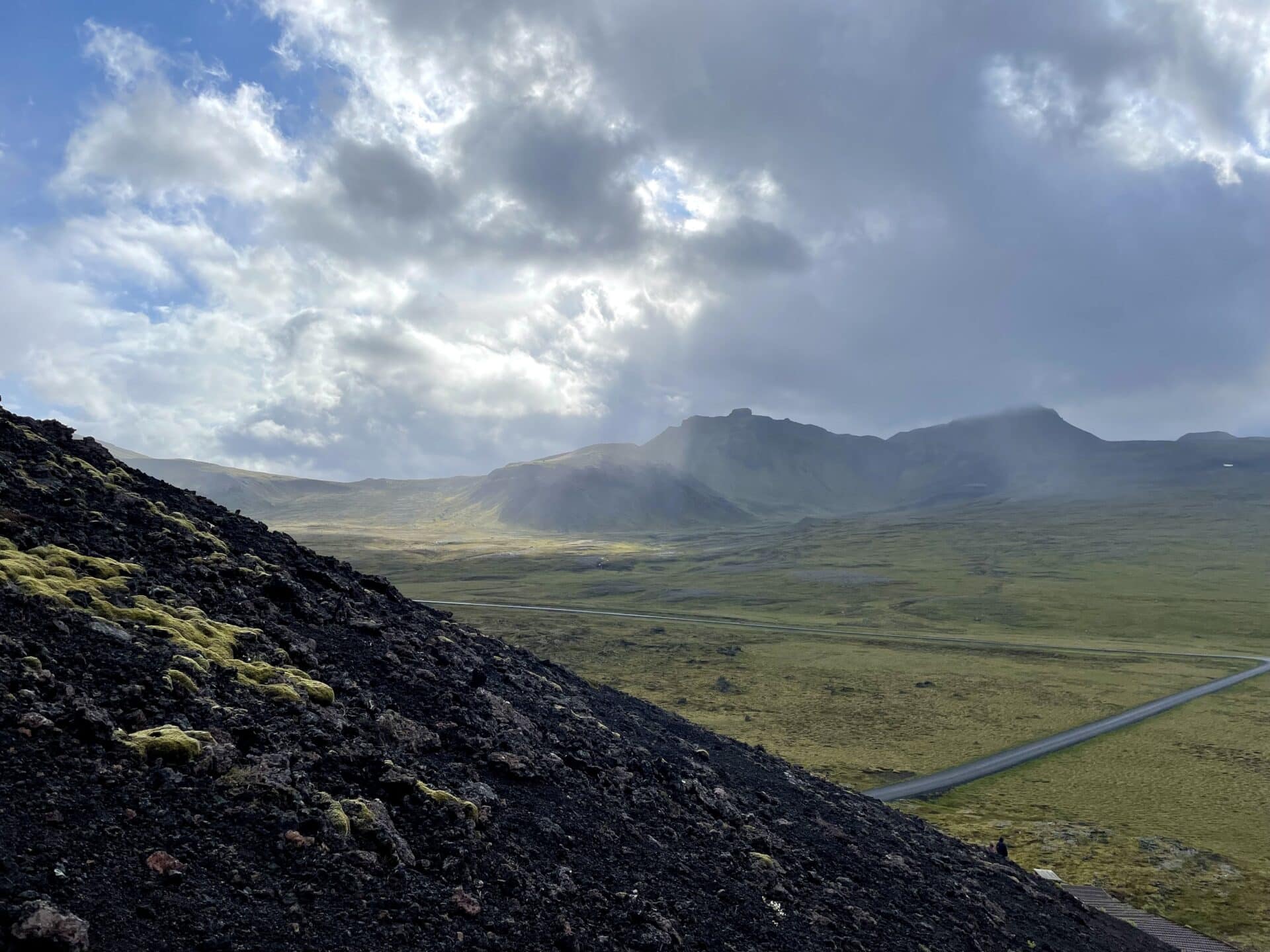 冰島西奈山半島小火山口Hólahólar