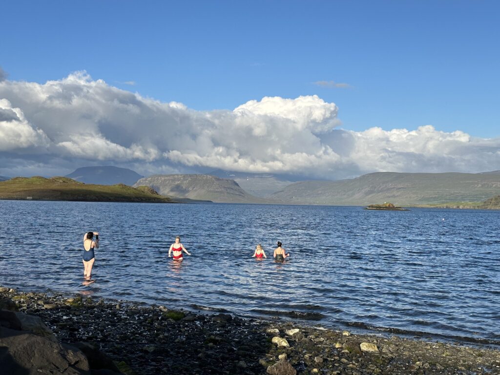iceland-26 冰島雷克雅維克附近絕美溫泉Hvammsvik Hot Springs